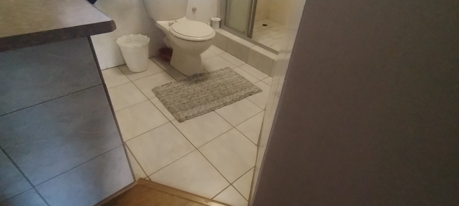 4 Bedroom Property for Sale in Flamingo Park Free State